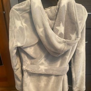 Ugg Miranda Robe, size small